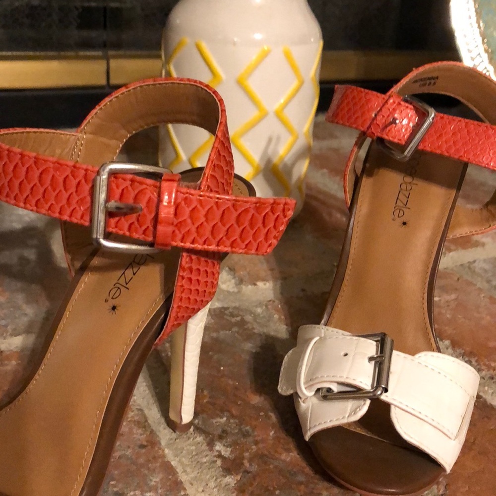Heels - Picture 5 of 5
